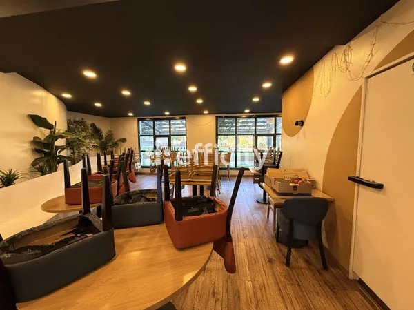 Fonds de commerce 114 m²
