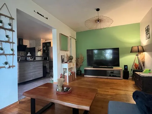 Appartement T3 traversant 66m²
