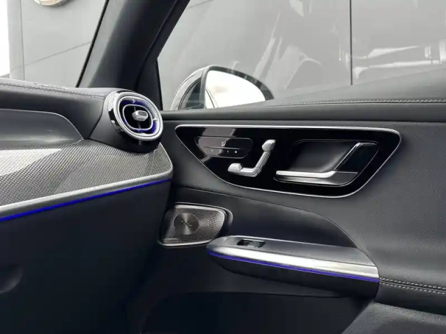 Mercedes Glc coupe 300 d e hybrid eq 9g-tronic 4matic — photo 15