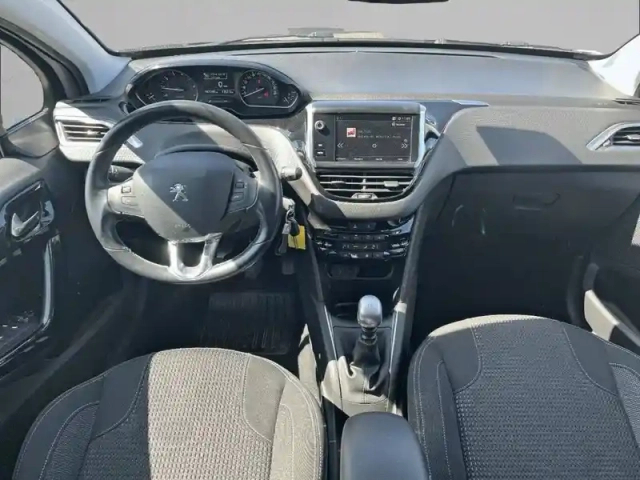 Peugeot 208 puretech 110ch s&amp;s bvm6 — photo 8