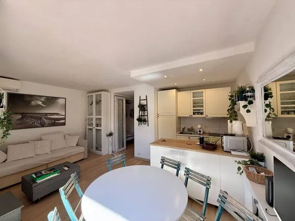 Studio 1 pièce 34 m²