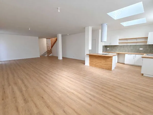 Triplex 6 pièces 172 m²
