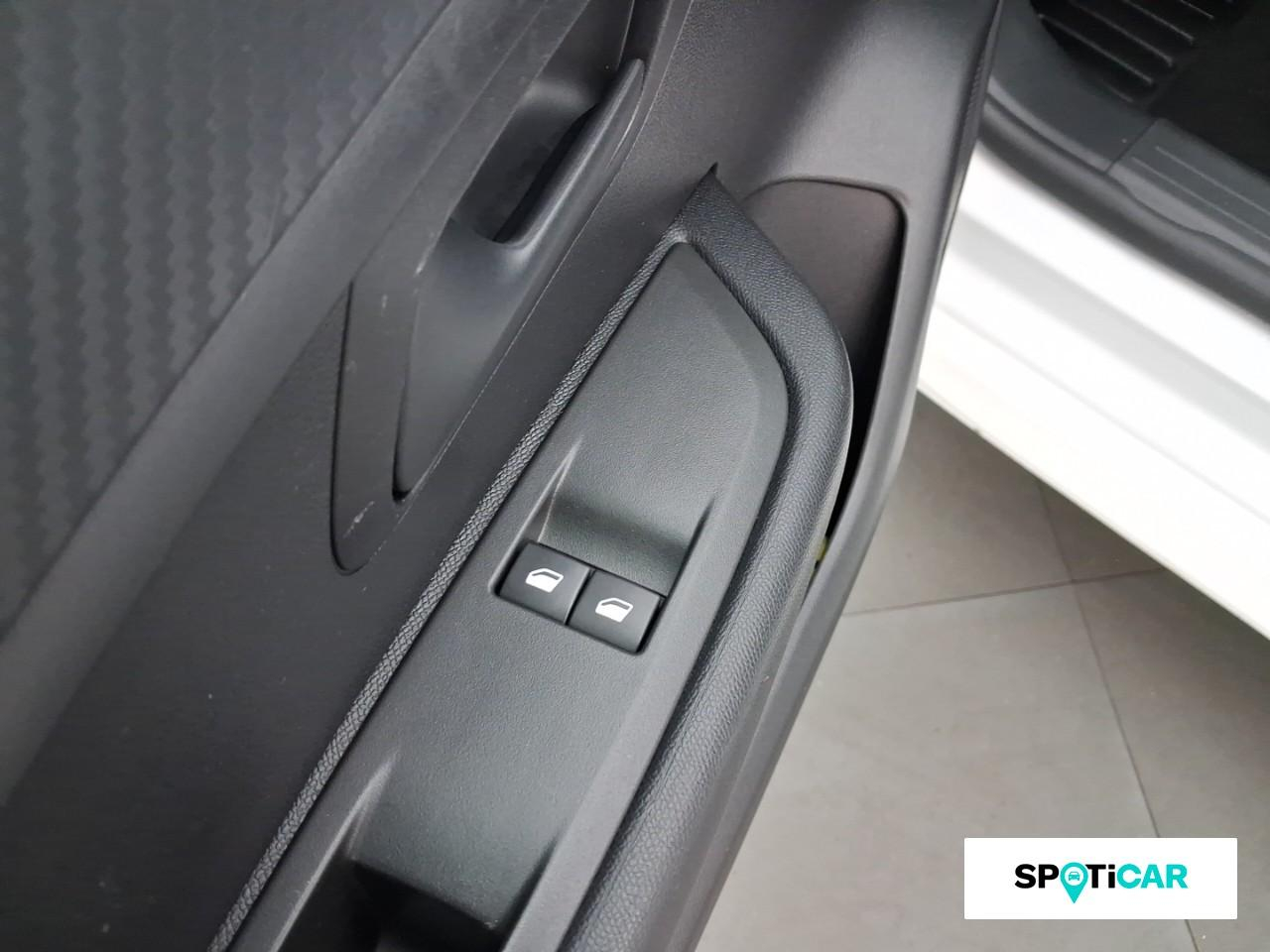 Peugeot 208 like puretech 75 s s bvm5 — photo 19