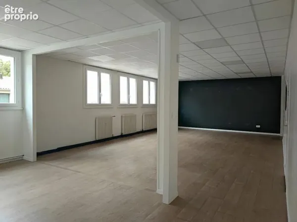 A VENDRE - quartier saint martial - Local commercial 170 m²
