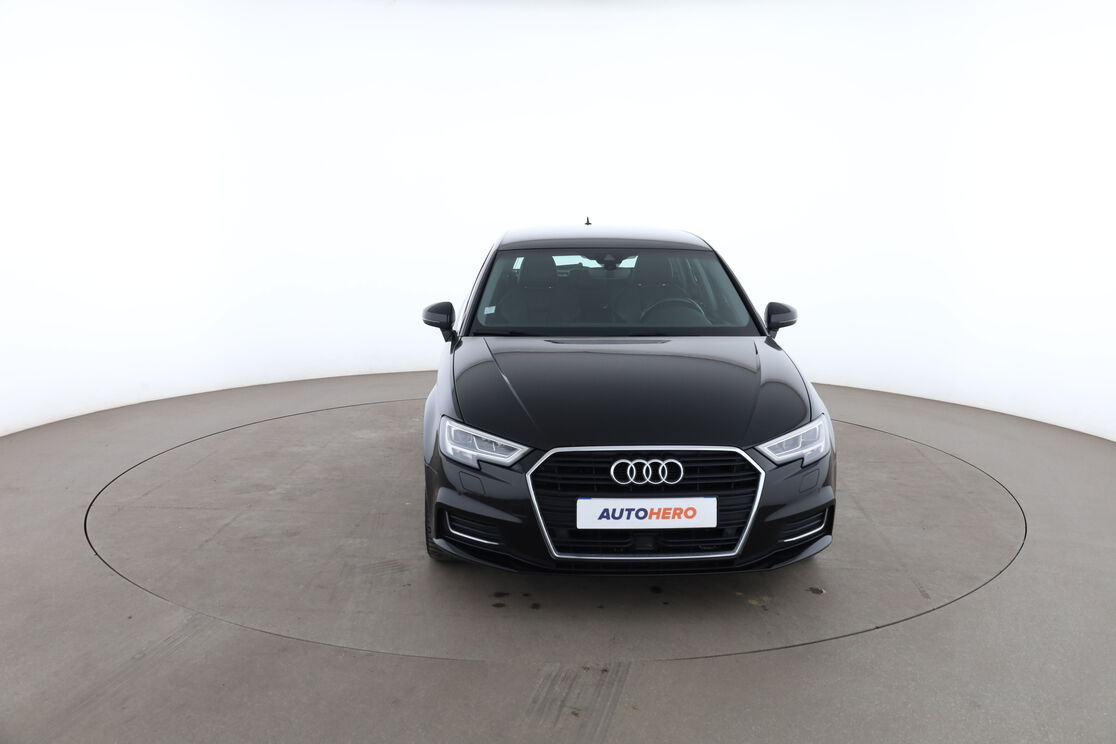 Audi A3 Sportback 30 TFSI Design Luxe S Tronic 7 — photo 8