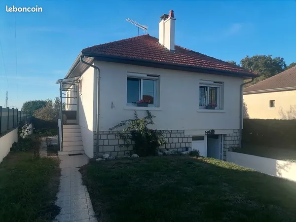 Maison individuelle avec jardin