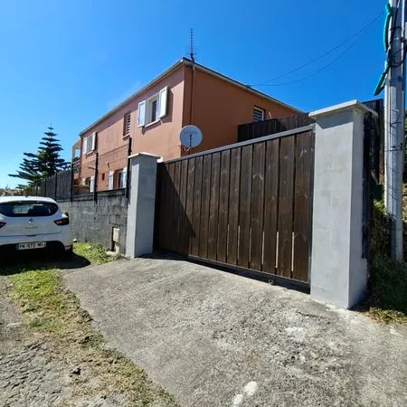 A VENDRE - Propriété avec 2 logements indépendants - 6 chambres - Vue mer