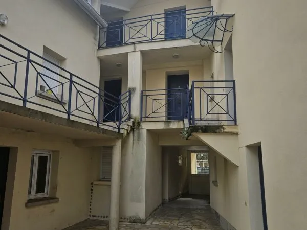 Studio 1 pièce 37 m²