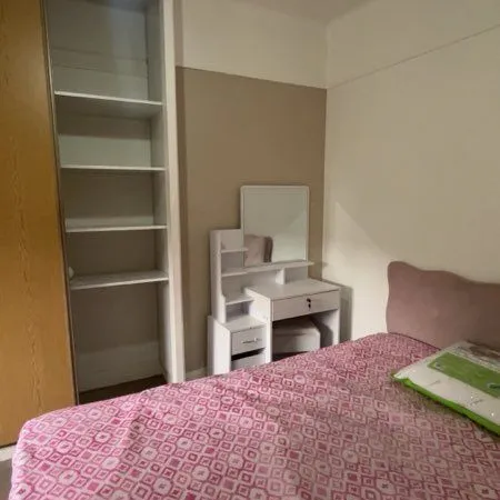 Colocation entre femmes