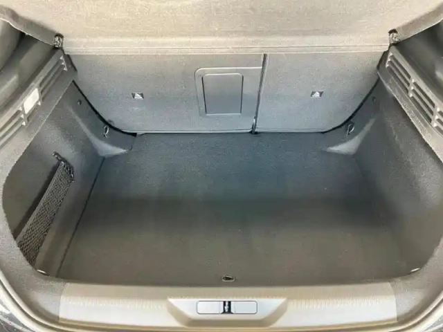 Peugeot 308 1.2 puretech 130ch s&amp;s allure pack eat8 — photo 5