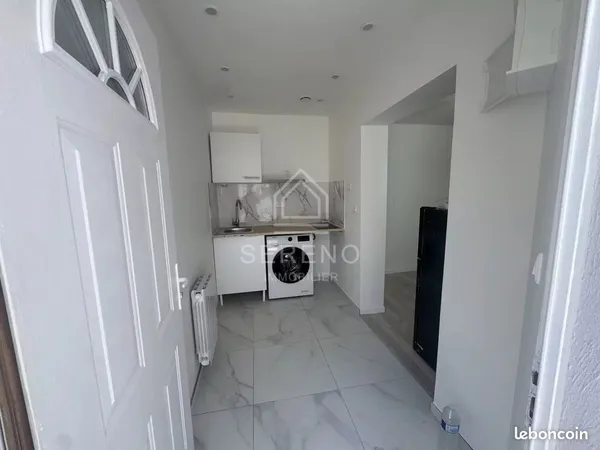 Studio 1 pièce 18 m²