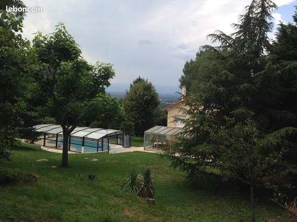 Maison 150 m² + 100 m² dependances avec 3000 m² de terrain
