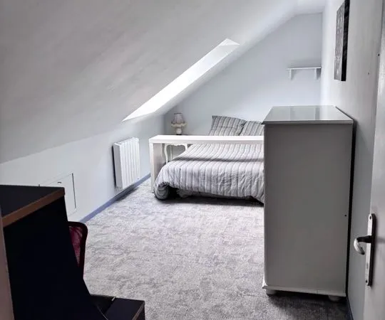 Chambre de 9m2 à louer sur Cerny