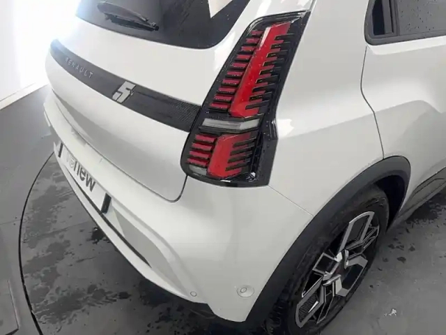 Renault 5 renault  e-tech electrique 10 ch autonomie confort — photo 105