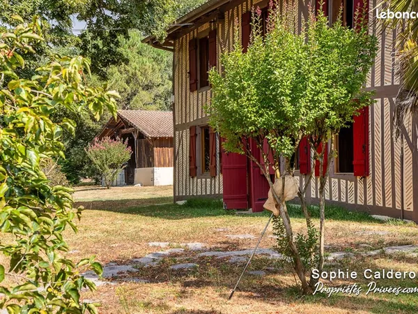 Maison 8 pièces 190 m²