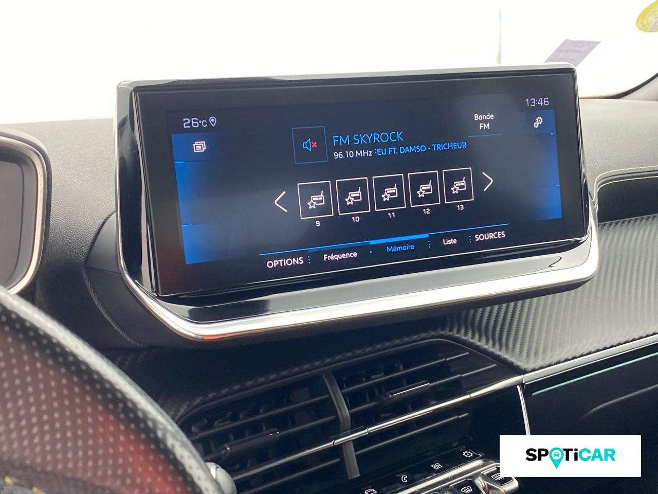 Peugeot 2008 1.5 bluehdi 100ch s&s gt line — photo 13
