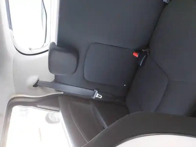 Renault Zoé zoe r110 - 22b — photo 15