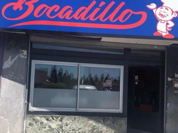 Fonds de commerce Snack - Salle intérieure et belle capacité