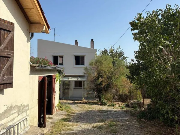 Maison de plain-pied 7 pièces 160 m²