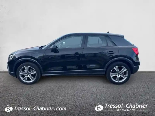 Audi Q2 35 tfsi cod 150 s tronic 7 design luxe — photo 5