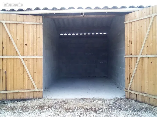 Location garage 18m2 périgueux Vésone