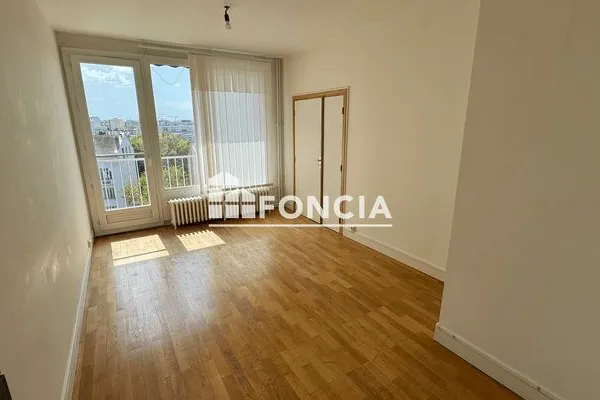 Appartement 4 pièces 75 m²