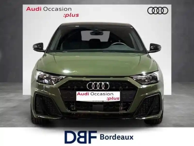 Audi A1 35 tfsi 150 ch s tronic 7 s line plus — photo 17