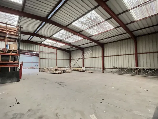 Entrepôt/local industriel 400 m² .Proche Zone Leclerc Betting