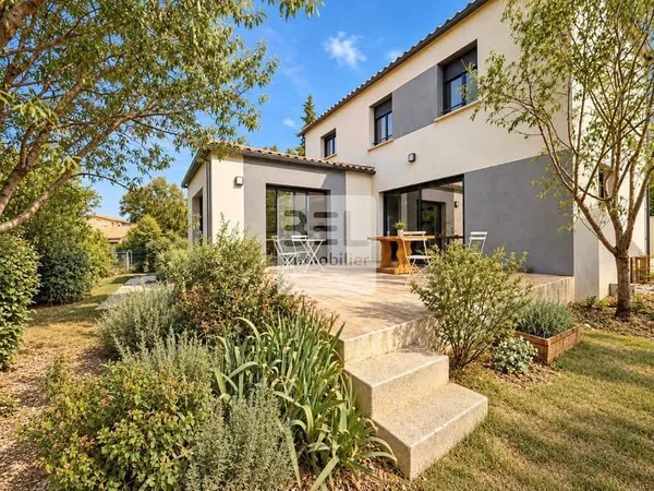 Villa 5 pièces 105 m²