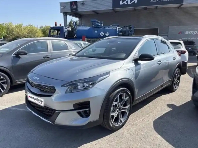 Kia Xceed 1.6 gdi 105ch + plug-in 60.5ch premium dct6 — photo 1