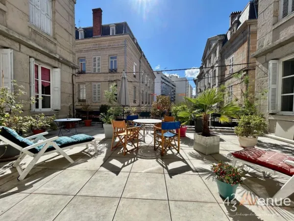 Appartement 6 pièces 176 m²