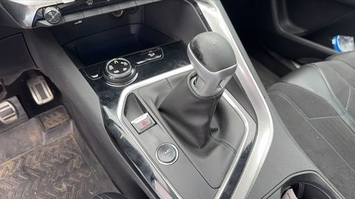 Peugeot 3008 1.5 BlueHDi 130 - Crossway – 2018 – 158206 km – Diesel – Boîte Manuelle — photo 15