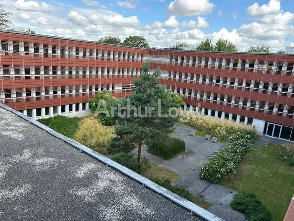 Bureaux 5600 m²