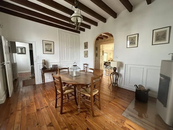 Maison 7 pièces 180 m²