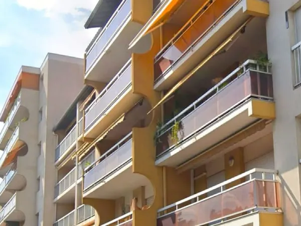 Parking/Garage