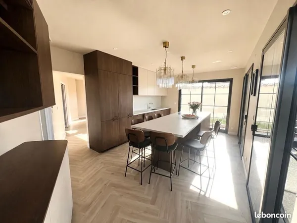 Maison 6 pièces 190 m²