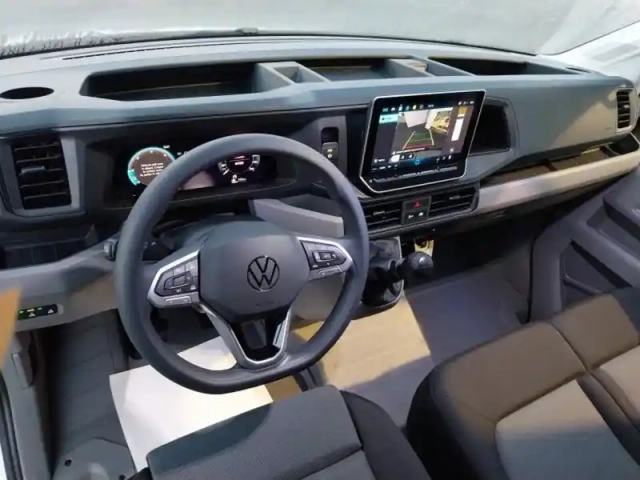 Volkswagen Crafter fg 30 l3h3 2.0 tdi 140ch business traction — photo 14