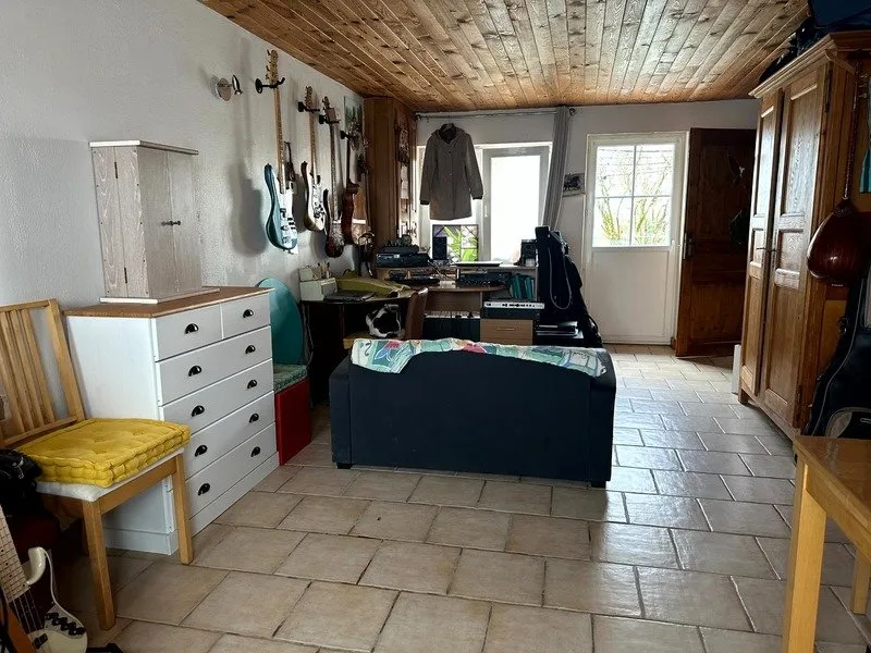 Photo 7