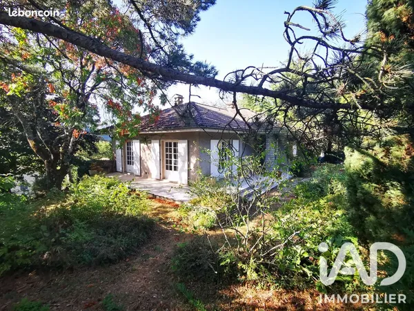 Propriété 4 pièces 133 m²