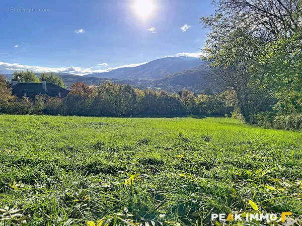 Coteau vetraz monthoux terrain constructible de 863m2