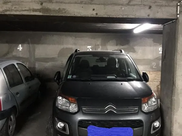 Stationnement Vente Paris   23500€