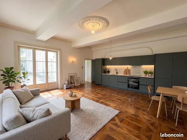 T2 avec terrasse privative, parking et climatisation