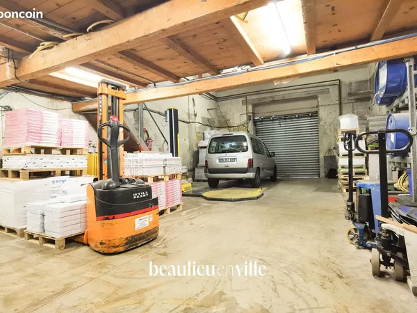 Bureaux, garage, local commercial 226 m² Marseille