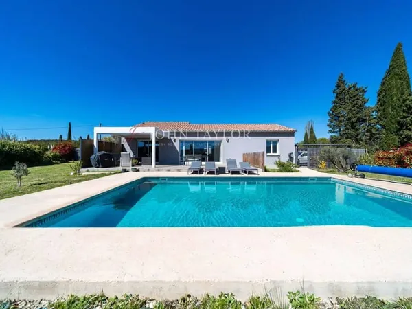 Maison de plain-pied 5 pièces 100 m²