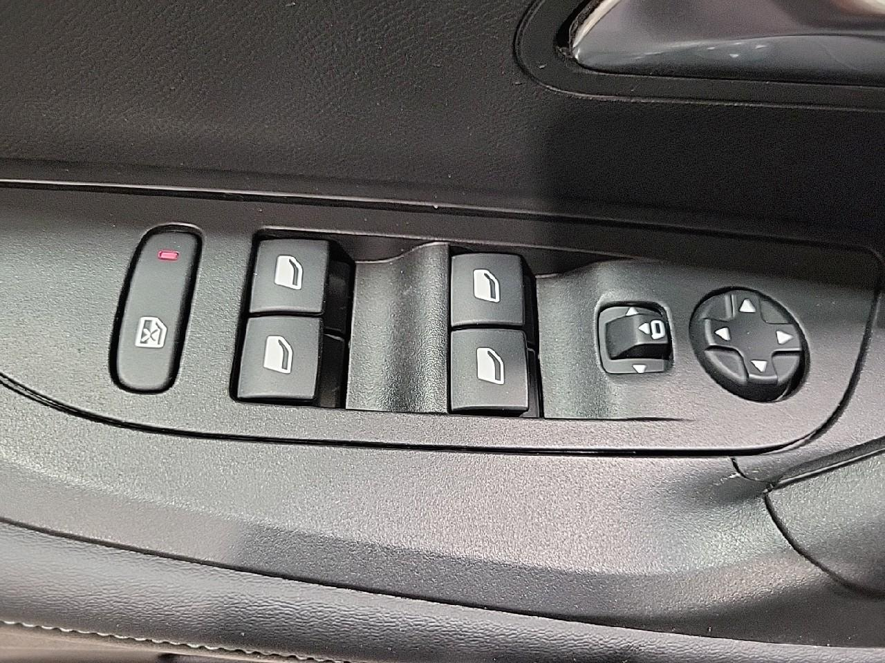 Peugeot 2008 puretech 130 s&s eat8 allure — photo 23