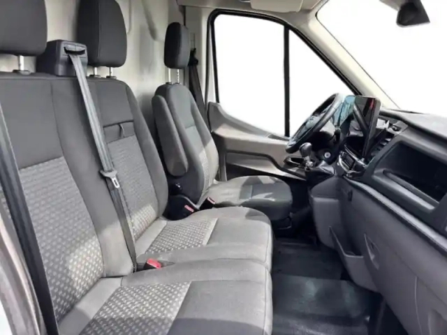 Ford Transit 2t fg t310 l2h2 2.0 ecoblue 130ch s&amp;s trend business — photo 9