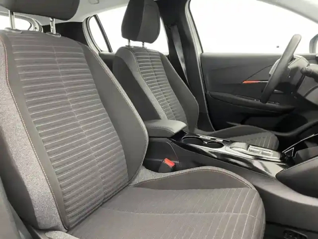 Peugeot 208 electrique 50 kwh 136 — photo 91