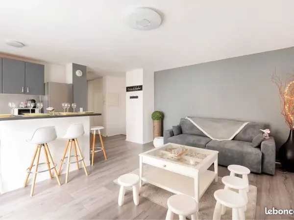 Appartement 3 pièces 58m2 avec balcon parking & cave à Massy VILGENIS /GARE