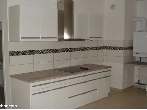 F2 ou T2 place Luton appartement BBC avec parking