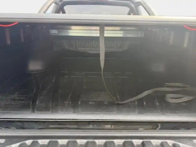 Isuzu D-Max 1.9 ddi 164ch n60 nitro sport space a/t — photo 41